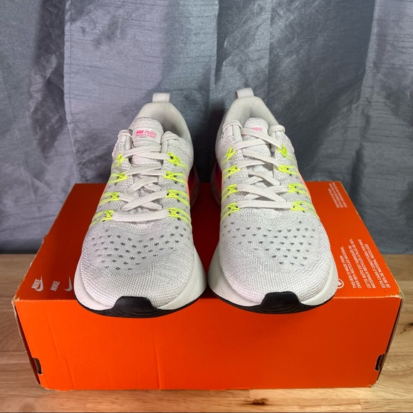 NEW Nike React Infinity Run Flyknit 2 White Neon Running Shoes Women's 5.5 - Picture 4 of 7